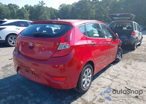 2013 Hyundai Accent Gs z USA, uszkodzony, nr VIN KMHCT5AE1DU071472